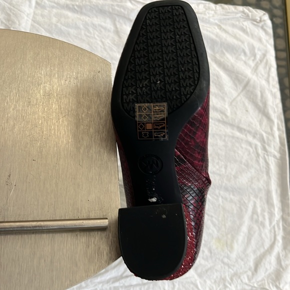 Never Worn Michael Kors 3 1/4” high heel boots with zipper- burgundy/ black col. - Picture 7 of 7